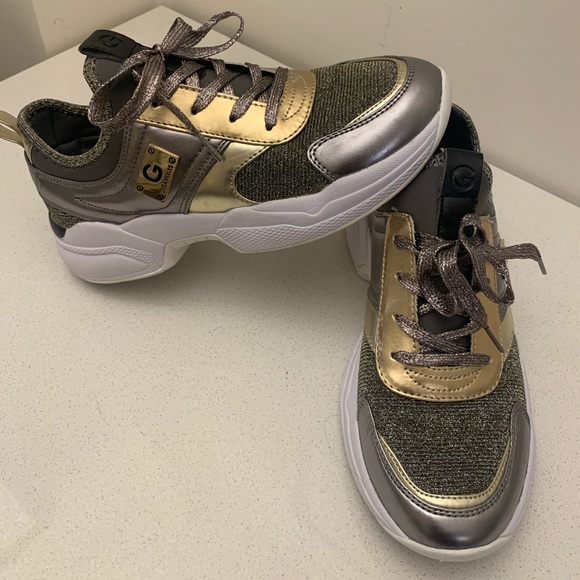 Guess Trainers - Picture 1 of 4